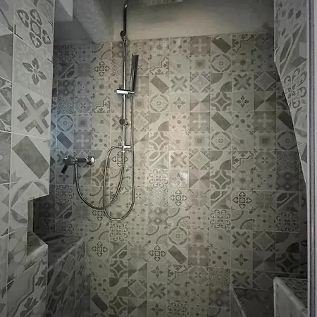 アパート 69 - Camera Comasia