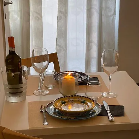 69 - Camera Comasia アパート