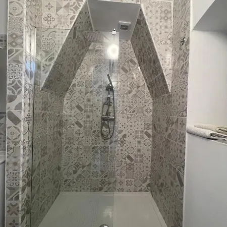 69 - Camera Comasia コラート